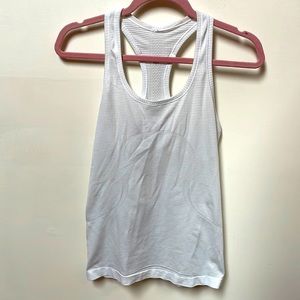 Lululemon Swiftly Racerback tank